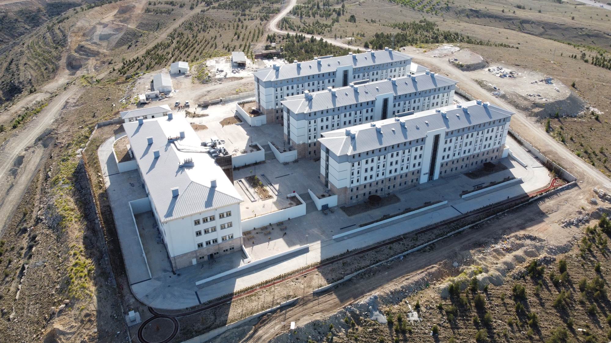 Konya (Kop) 3000 Kişilik (1 Uygulama +1 Tekrar) Öğrenci Yurdu Yapım İşi